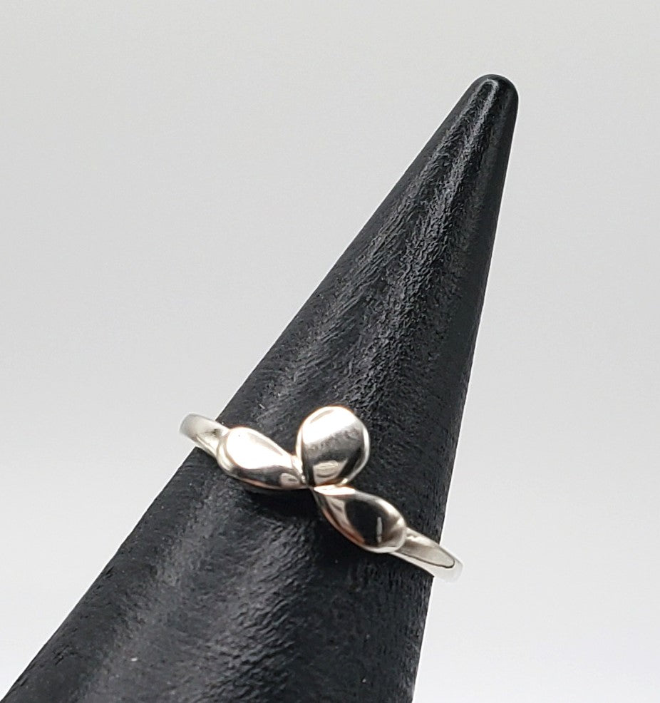 Three Leaf Clover Plain Sterling Silver Ring